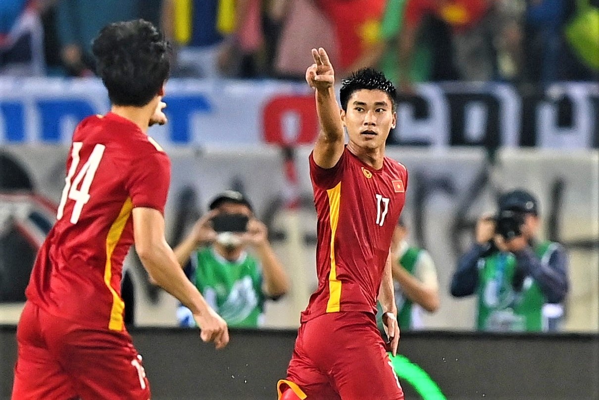 Nham Manh Dung - nguoi hung cua U23 Viet Nam o chung ket SEA Games 31 hinh anh