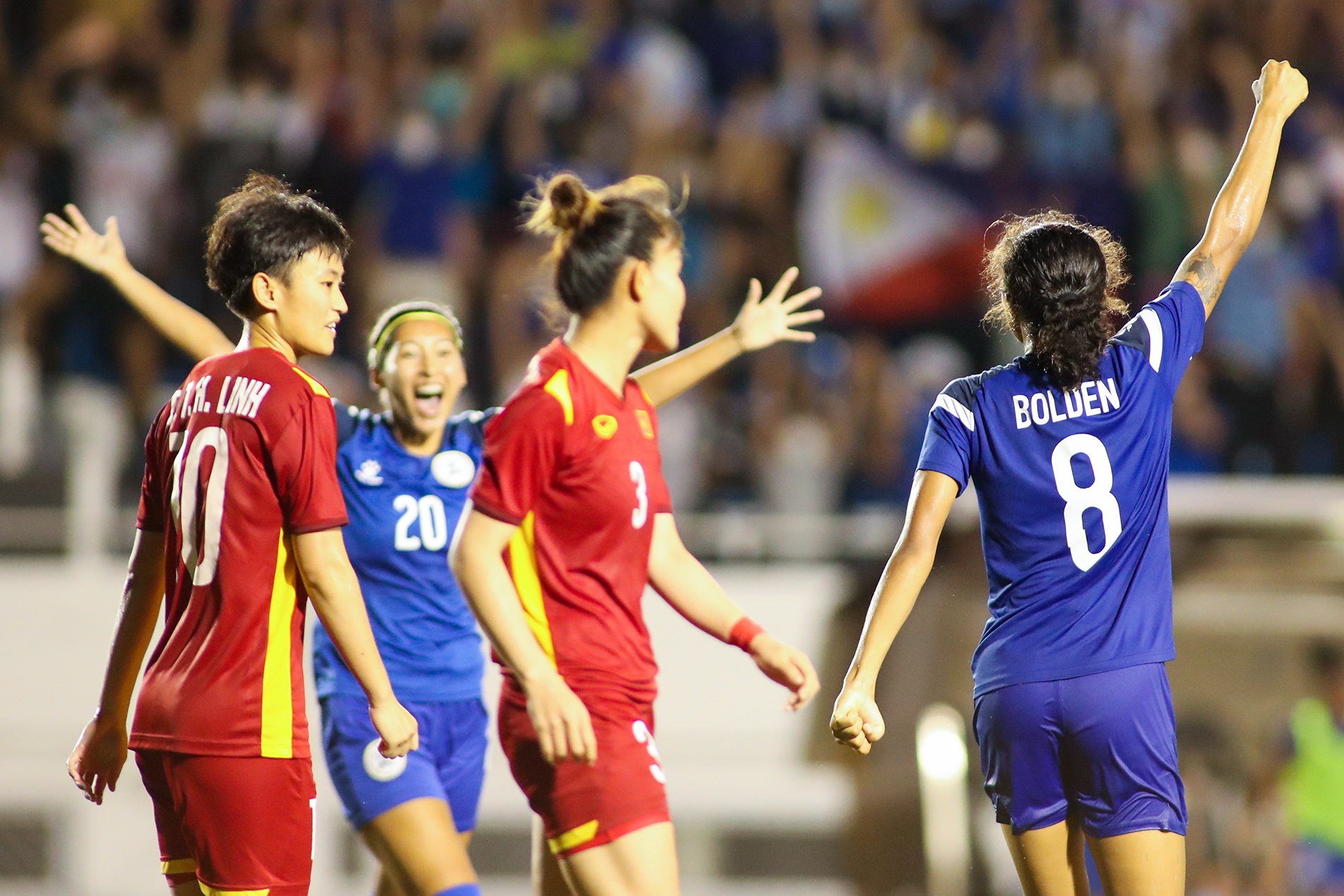 Tuyen nu Viet Nam thua 0-4 truoc Philippines hinh anh