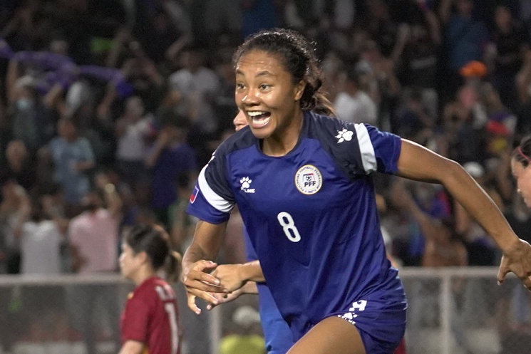 Cau thu Philippines: 'Thang tuyen nu Viet Nam la dieu tuyet voi' hinh anh