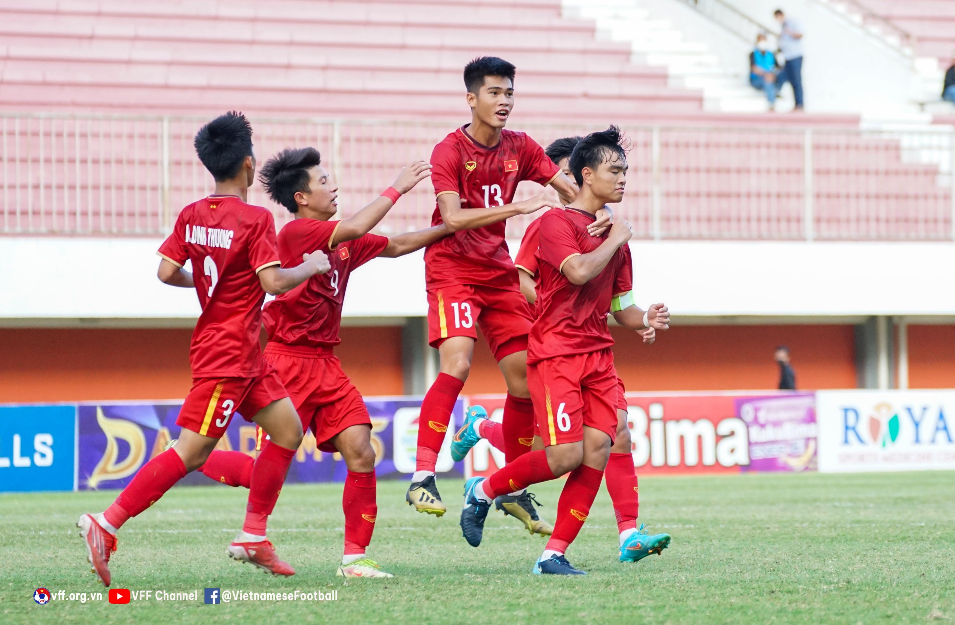 Thu mon U16 Viet Nam phai ngoi xe lan sau tran gap Thai Lan anh 2