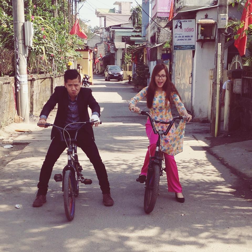 Ảnh cưới dễ thương của cặp đôi cũng nhận được nhiều lời khen từ cộng đồng mạng.