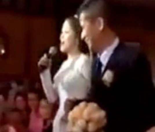 Clip co dau chu re song ca 'Mot nha' va 'Nhe anh' hinh anh