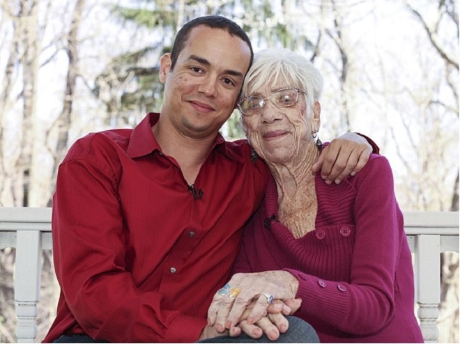 Kyle cùng Marge, 92 tuổi, tại Pennsylvania,
