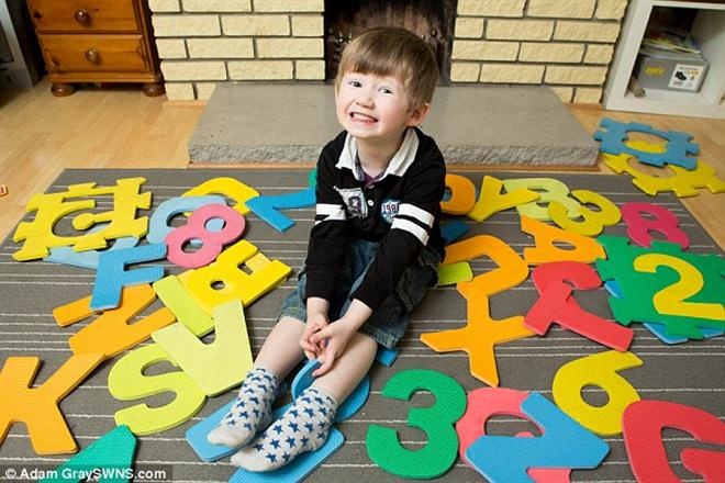 Michael McBride, thần đồng nhí có chỉ số IQ 145.