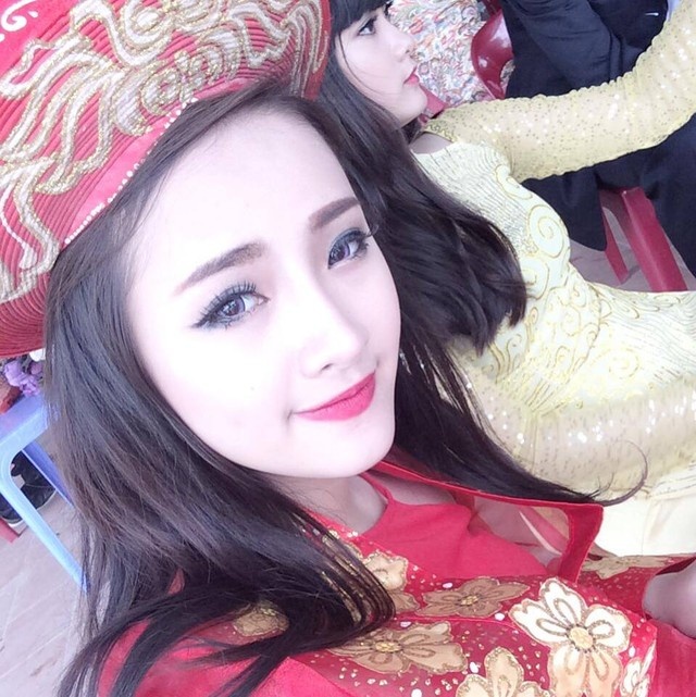 Cô con gái lớn - Nguyễn Vi Anh (20 tuổi) của chị Lan Hương.