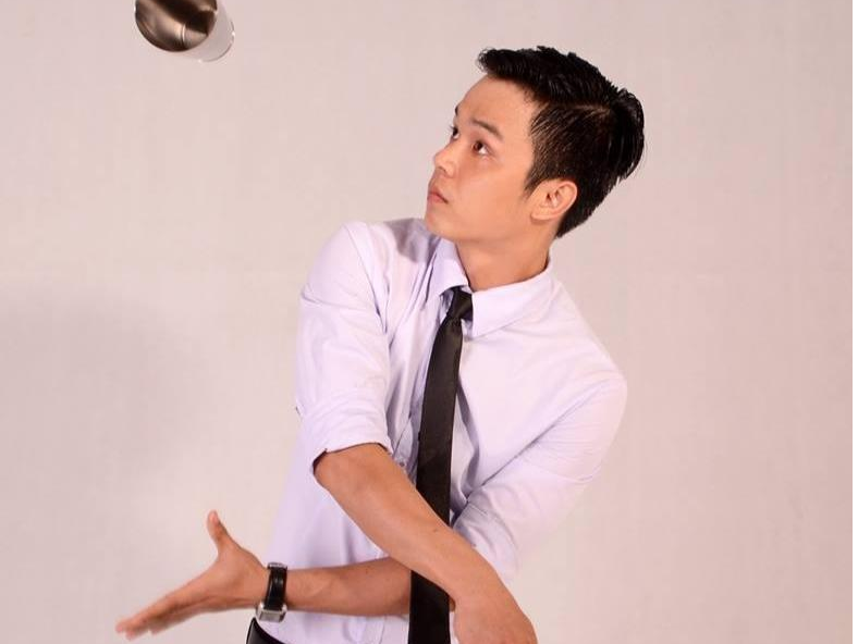 Chang trai Viet vo dich chau A ve bieu dien pha che hinh anh