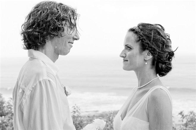 Adam và Shawn-Marie hân hoan trong lễ cưới vào năm 2011. (ảnh: Buzzfeed)