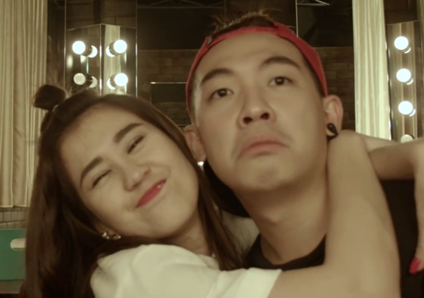 Pho Dac Biet bay to tinh cam voi Ngoc Thao trong clip moi hinh anh