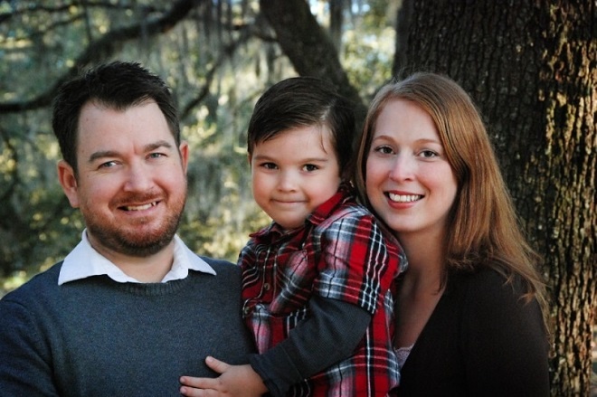 “Làm ơn giúp gia đình tôi để Justin phẫu thuật thành công. Bà nội của Sam đã mất vì căn bệnh này. Hãy làm ơn viết một kế thúc có hậu khác”. Laney chia sẻ trên trang quyên góp.