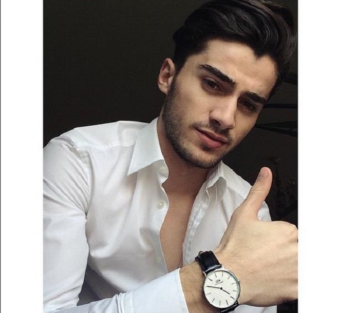 Flamur hiện là sinh viên kiêm người mẫu ảnh nghiệp dư cho nhiều hãng thời trang. Ảnh: Instagram NV.