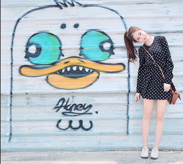 Là một tín đồ của thời trang, Pimtha sở hữu tủ quần áo đồ sộ, với những kiểu dáng được ưa chuộng nhất hiện nay