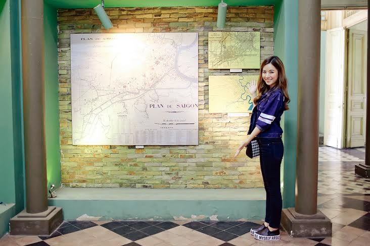 Đây không phải là lần đầu tiên Hạ Anh được đi thăm bảo tàng thành phố Hồ Chí Minh, trước đó mình đã được đi tham quan cùng với trường và các bạn nhưng cảm giác lần thứ ghé thăm này vẫn không khác gì lần đầu tiên: tự hào, xúc động.
