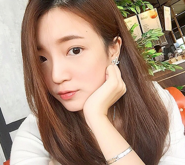 Pampam Darathip sinh ngày 8/6/1994, hiện là một trong những hot girl nổi bật tại Thái Lan.