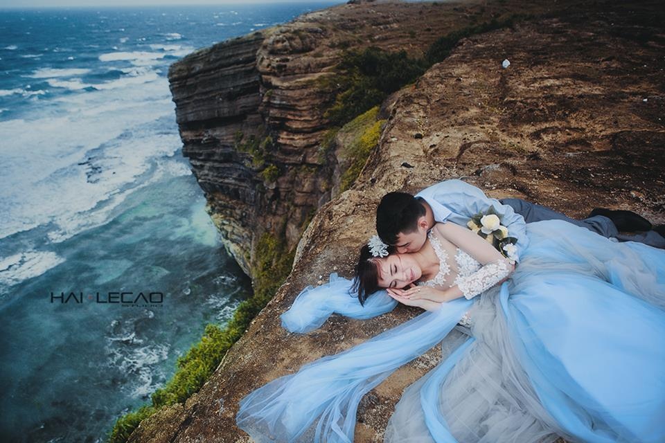 Hôn lệ dự kiến tổ chức vào cuối tháng 5 cũng là thời điểm 9 năm về trước chúng tớ lần đầu gặp nhau