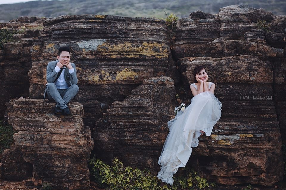 Để có được bộ ảnh long lanh này, cặp vợ chồng trẻ và ekip 