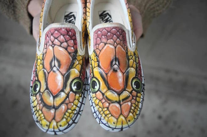 Cô nổi tiếng với những bức body-painting độc và lạ trường phái siêu thực. Bên cạnh đó, cô cũng tham gia không ít dự án thiết kế thời trang, ảo giác và điêu khắc đất nung… Ảnh: Website NV.