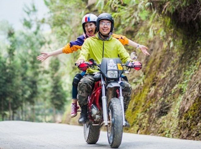 Bo anh 'phuot yeu' cua cap doi Ha thanh hinh anh