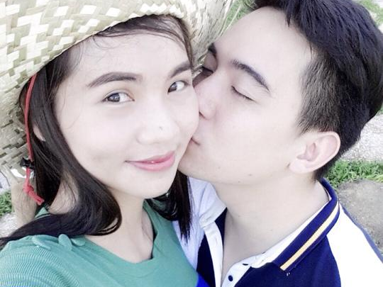 Chuyen tinh 9 nam yeu mai khong chan cua cap doi ngan hang hinh anh