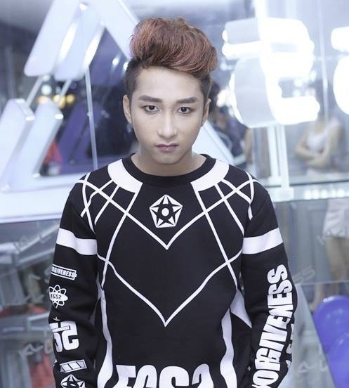 Nếu có cơ hội, Thiện sẽ tiếp tục xuất hiện tại bar làm người mẫu để trang trải cuộc sống và kiếm thêm thu nhập.            