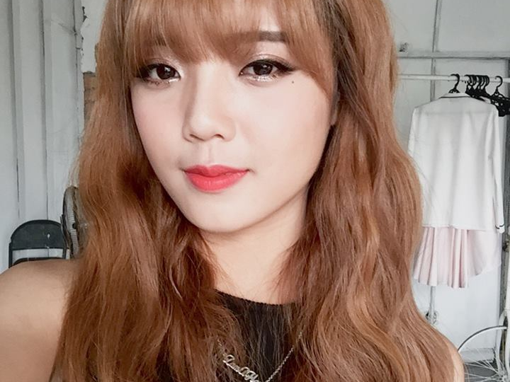 Hot girl BB&BG bi danh cap Facebook 300.000 nguoi theo doi hinh anh