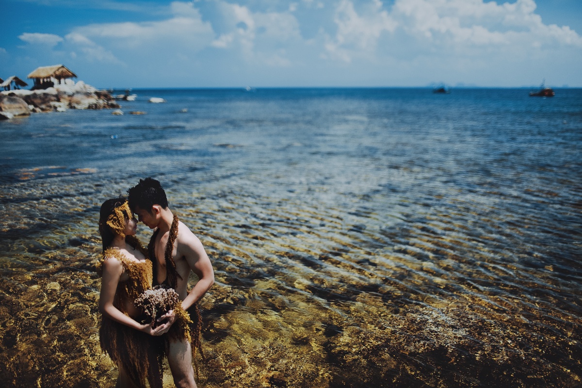 Thùy Dương và Hải Đăng vốn là những người bạn thân thiết từ nhỏ. Lên Đại Học họ chính thức yêu nhau. Sau 5 năm tìm hiểu, cặp đôi này quyết định tiến tới hôn nhân.