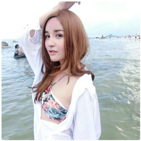 Cô khẳng định trong tương lai chắc chắn sẽ tham gia cuộc thi Hoa hậu chuyển giới Miss Tiffany’s Universe để đọ sắc với các người đẹp chuyển giới khắp Thái Lan. 