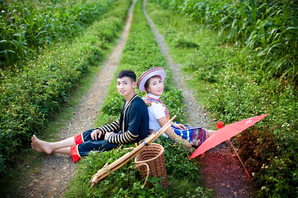 Thập là cô chủ của quán 