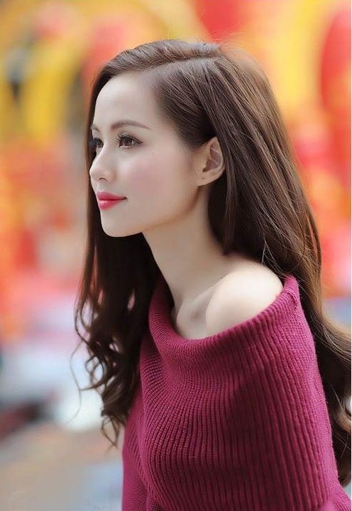 Năm 2014, Tâm Tít vướng phải scandal tình cảm với Thế Bảo (anh trai Bảo Thy).  Đầu năm 2015, Tâm Tít lên xe hoa cùng một thiếu gia người Hà Nội, tạm gác lại công việc để chờ đón đứa con đầu lòng. 	