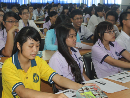 Dai hoc tu chu - sinh vien duoc gi? hinh anh