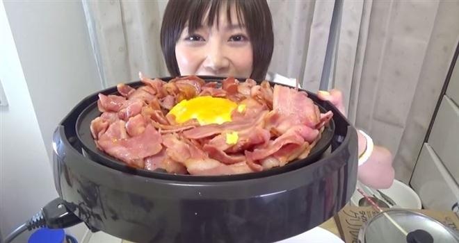 Clip Yuka an 3 kg mi kho hinh anh