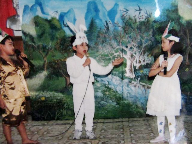 Sơn Tùng M-TP đã đam mê ca hát từ ngày còn bé khi được bố mẹ cho theo học tại Nhà văn hoá thiếu nhi.