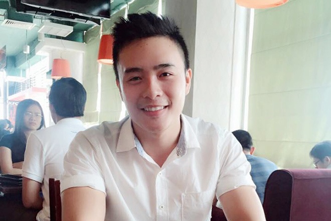 Clip chang tiep vien hang khong ke chuyen hai huoc hinh anh