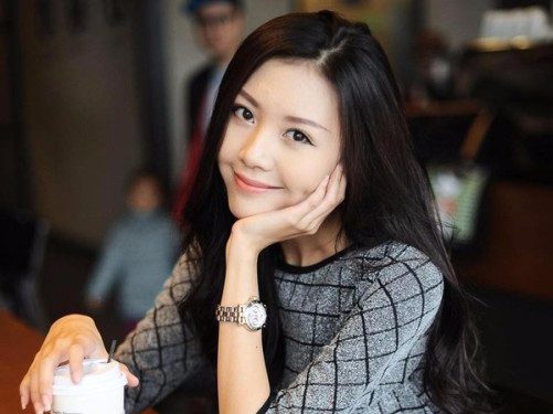 Nhung nu tiep vien hang khong xinh dep thu hut dan mang hinh anh