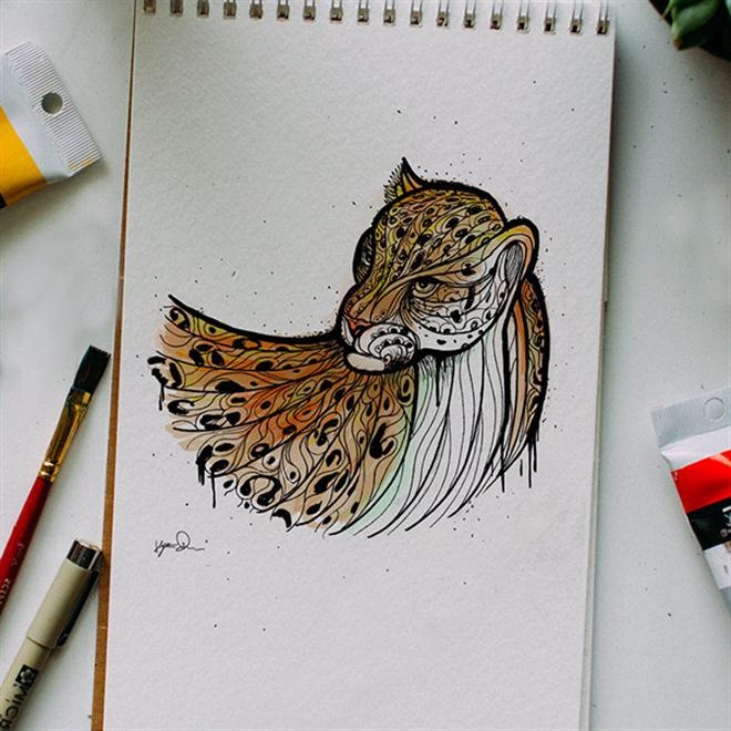 J tức là Jaguar (loài beo Mỹ).