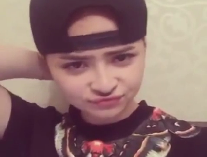 Thieu nu Viet cover “dep trai nhieu dua yeu” hinh anh