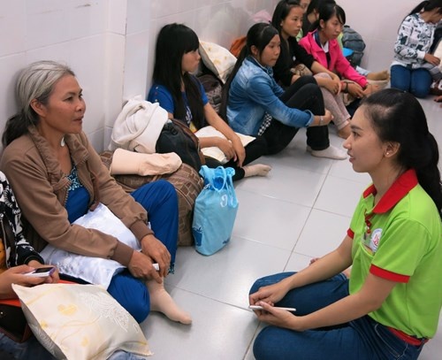 Không chỉ hỗ trợ thí sinh bằng những phần cơm hay nhà trọ miễn phí mà các tổ chức xã hội còn chung tay giúp thí sinh phương tiện, tiền bạc để đi thi