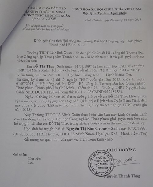 Văn bản của Hiệu trưởng trường THPT Lê Minh Xuân đề nghị cho thảo được có người hỗ trợ viết bài trong mấy ngày thi.