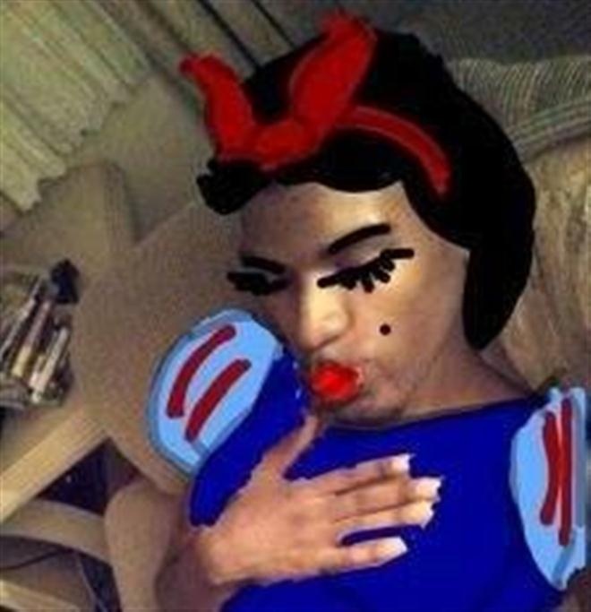 Bạch Tuyết phiên bản siêu lỗi.