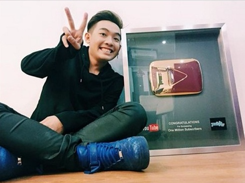 Nhung ban tre Viet nhan nut Play danh gia tu YouTube hinh anh