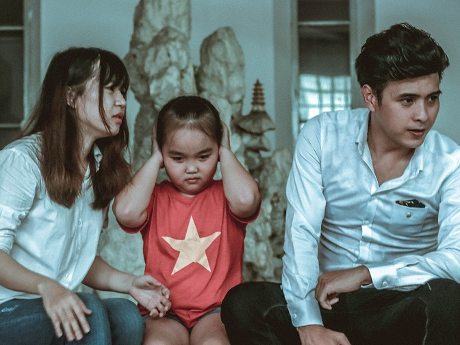 Anh lot ta bao luc gia dinh cua chang trai 9X hinh anh