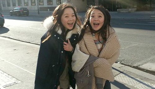 Anais Bordier lớn lên ở Pháp. Khi cô đang đi học ở London, một người quen đã gửi cho cô trailer phim “21 and over” được đăng tải trên Youtube, trong đó có một diễn viên giống Anais như đúc.