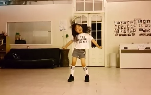 Clip cover Shake it cua Na Ha Eun hinh anh