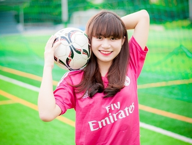 Sâu Phương, tên thật là An Minh Phương , cô bạn sinh năm 1999, tại Hà Nội. Hiện Minh Phương đang học lớp 11 trường THPT Hồng Quang.