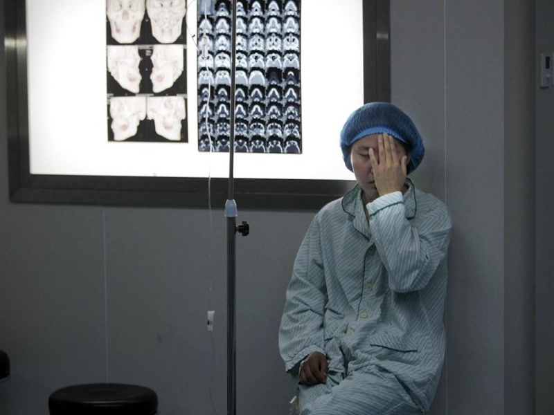 Nhat ky phau thuat tham my cua mot nu sinh hinh anh