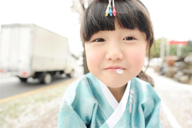 Nhoc ty 6 tuoi dang yeu hut 230.000 nguoi theo doi hinh anh