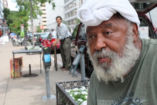 Ông Alfred Postell - người tốt nghiệp Trường Luật Harvard hiện đang sống trên những con phố sầm uất ở Washington