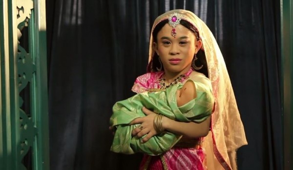 Clip Co dau 1800 tuoi cua nhom DAMtv (1) hinh anh