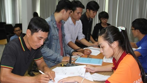 Sai sot diem thi: Thi sinh nhu ngoi tren lua hinh anh