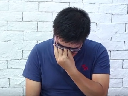Gioi tre bat khoc khi duoc hoi ve bo hinh anh