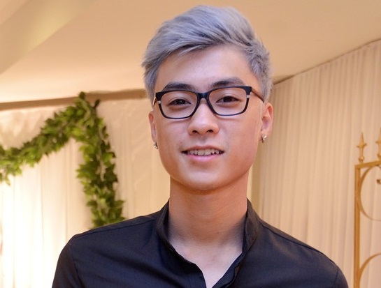 Dan hot teen dien do den trang toi mung dam cuoi Ba Duy hinh anh